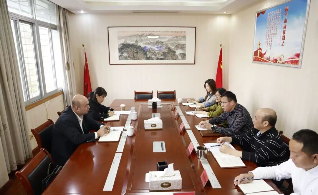 3��27�գ�ʡ���Ժ������첿�·�����һ�е���Ժ��չ���¼��ҵ����У���ȡ����Ժ���������¼�칤������Ļ㱨����Χ�Ƽ�ǿ����·���¼ල����������Ч��������ȫ·�ؼ�참������Э�����Ƶȷ��棬�������Ե�ָ�������