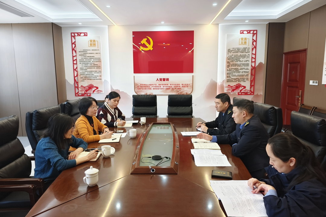 3��23����25�գ���Ժ��ί��רְίԱ����һ�����븣�ݵ���Ρ����ݹ���Ρ����ݶ����Σ��ͼ�ǿ��·�������ٽ�ƽ����·������߷õ��С�������������󣬶Խӷ������󣬽�һ�����������������Ϊ�Ż����λ�Ӫ�̻�����������ҵ������չע���춯�ܡ�